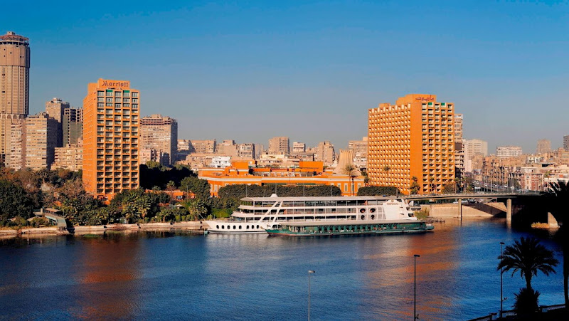 مطعم ومقهى عمر