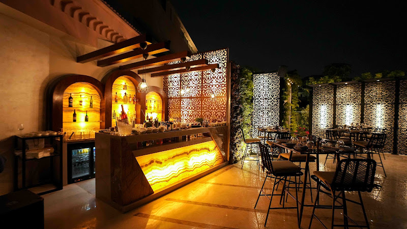 Aqua Lounge Bar