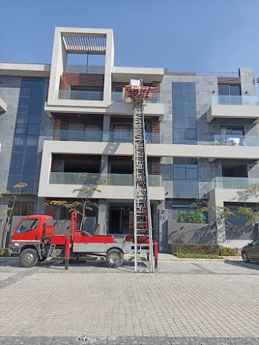 Furniture lifting winch in Fifth Settlement