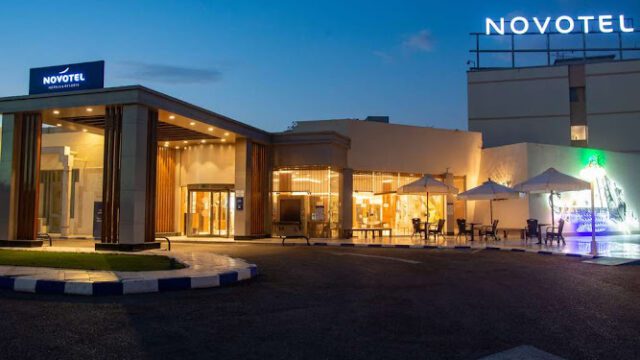 https://all.accor.com/0502