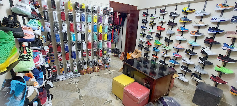 متجر توينكي للملابس الرياضية