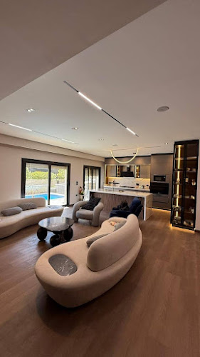 Iconic furniture & kitchens