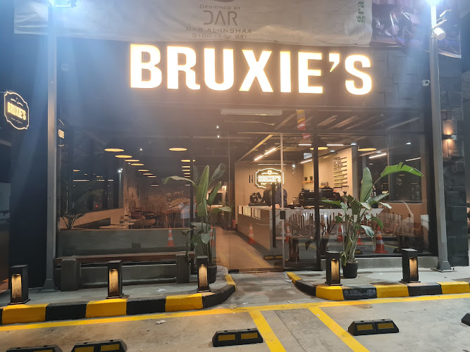 Bruxie’s Mobile Golden Square