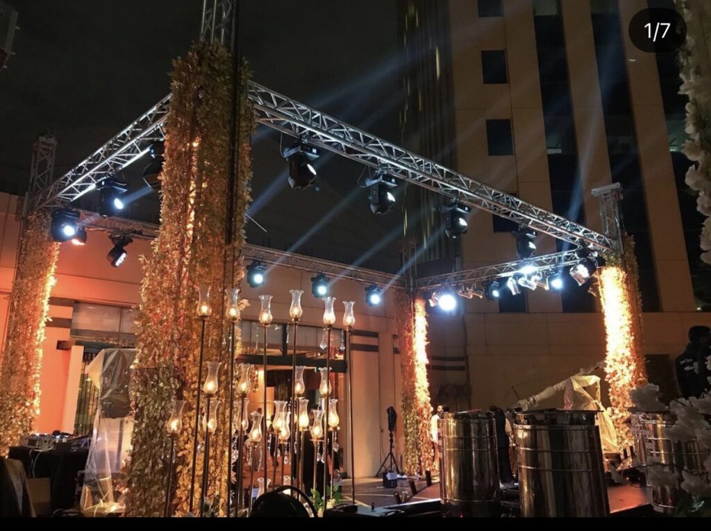 وكالة عاكف للفنانين منظم حفلات الزفاف والمناسبات مصطفى عاكف
