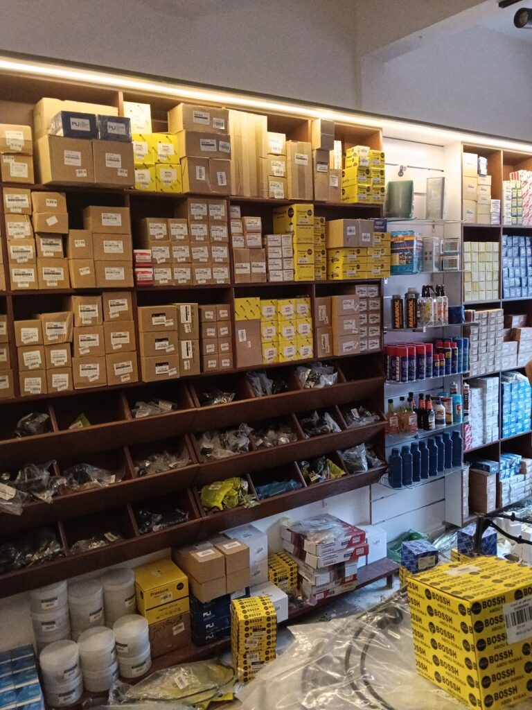 العمدة لقطع غيار السيارات