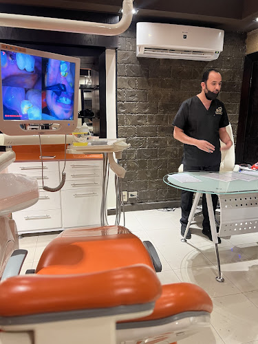 Giza Dental Clinic, Dr. Mahmoud El-Khouly