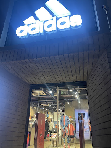 adidas Store