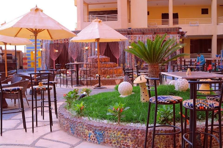Sheikh Al-Hara Restaurant and Cafe