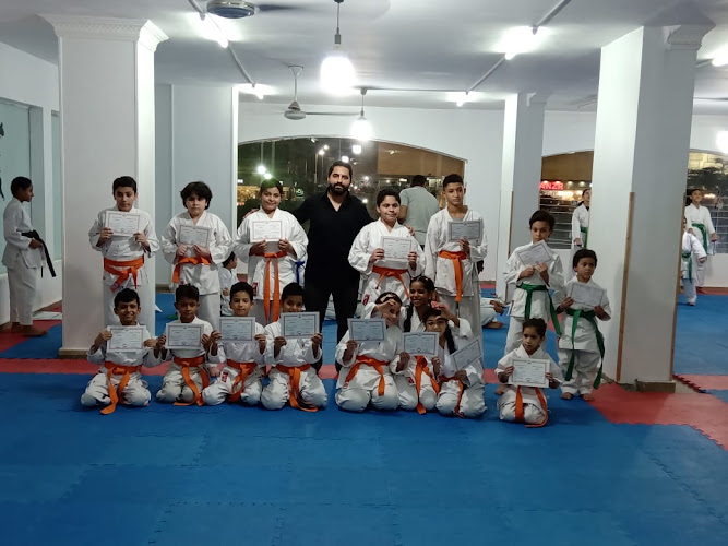 اكاديمية الحزام الاسودالكاراتيه حدائق الاهرام