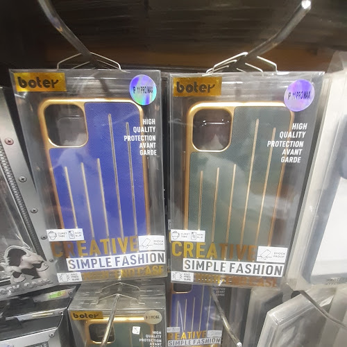 Al-Wakil Store for trading and distributing mobile and computer accessories