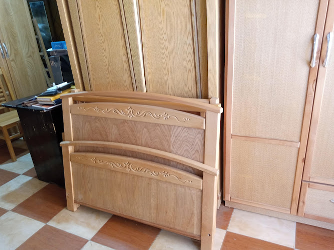 Al-Zintani Furniture Showroom