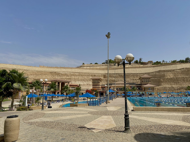 مدرسة سماش للسباحة نادي الخمائل