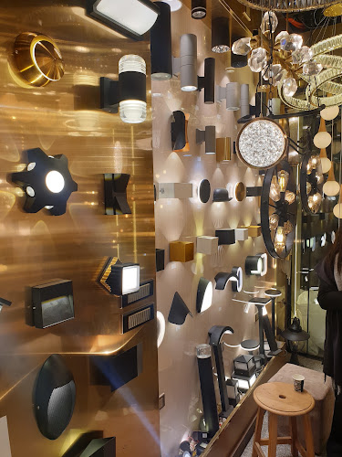 Elwadi lighting