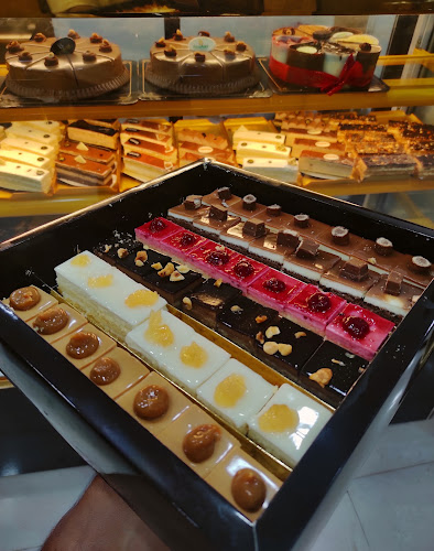 Abu Adel Sweets, Hawamdiya Branch