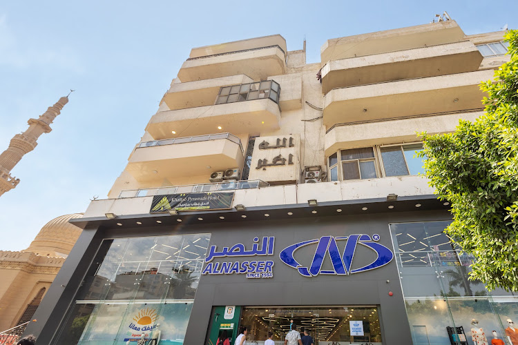 فندق بإطلالة على أهرامات الخطاب العظيم