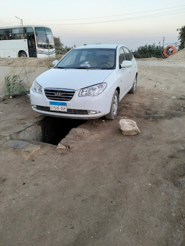معرض الاصدقاء لسيارات المعاقين