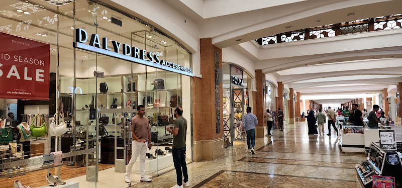 Open Air Mall – Madinaty