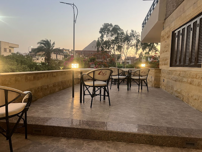 Suzana pyramids inn