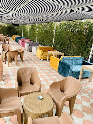 Kayan Cafe