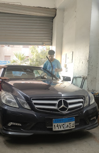 Dr. Autoglass (Helwan) – Repairing cracks and fractures in car glass (Helwan)