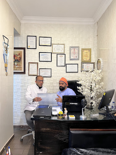 عيادة ضحكة لطب الاسنان