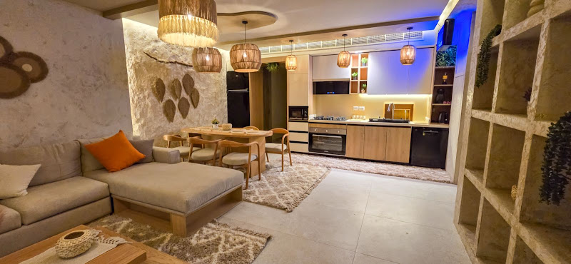 West Golf Luxury Apartments
