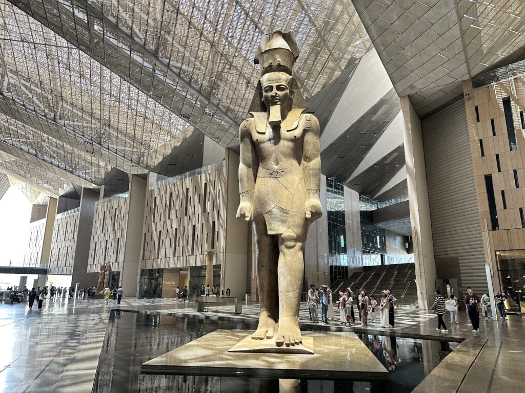 المتحف المصري الكبير