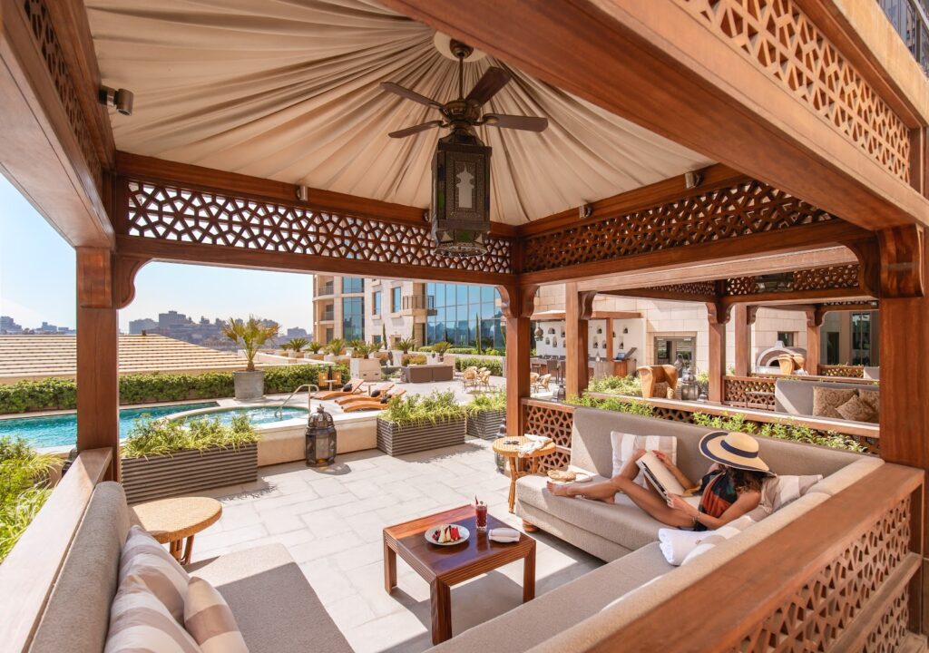 Sirocco Restaurant & Pool Bar