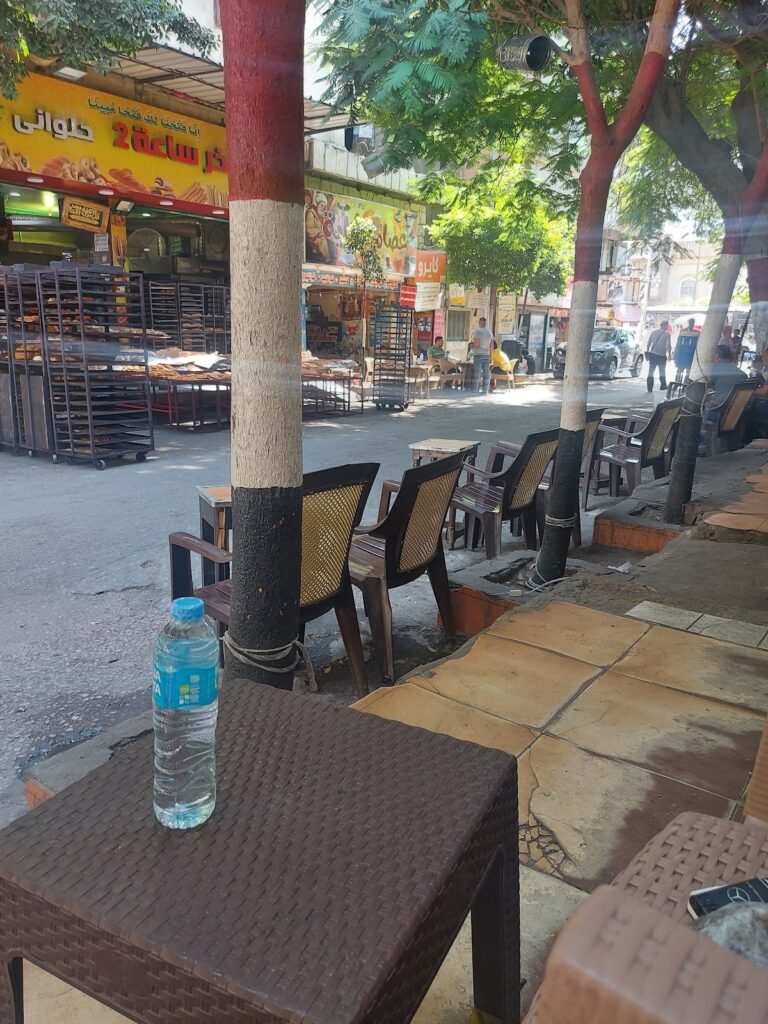 كوفى شوب عصام حكاية