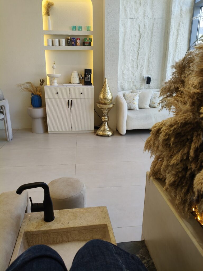 Nua beauty lounge