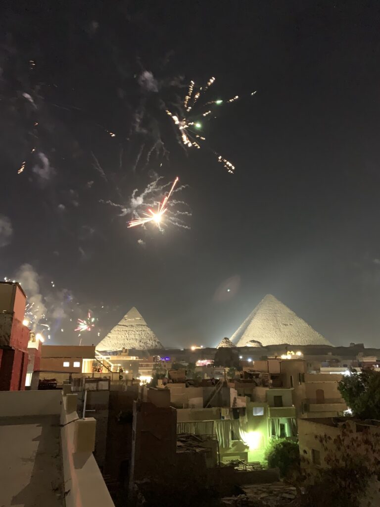 فندق زي بيراميدز