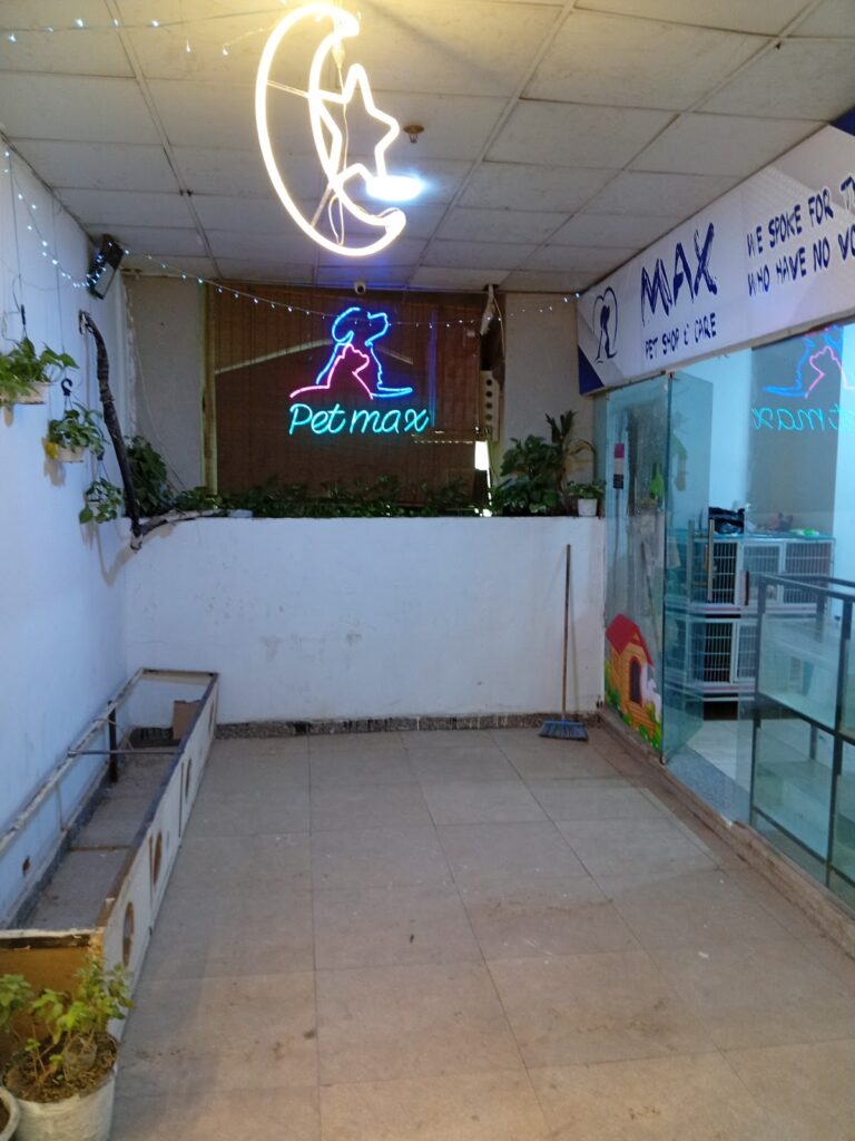 Max pet shop