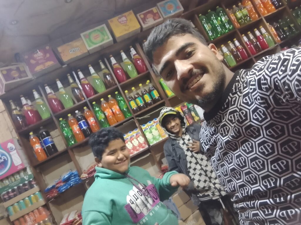 أطفال