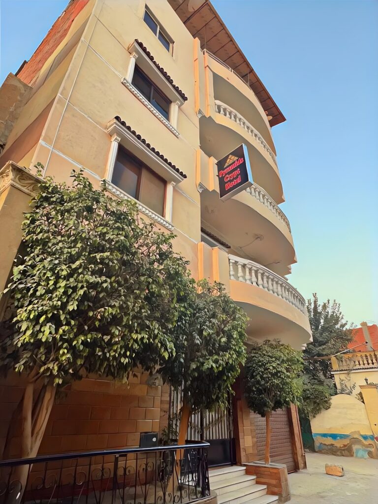 فندق سرداب الأهرامات