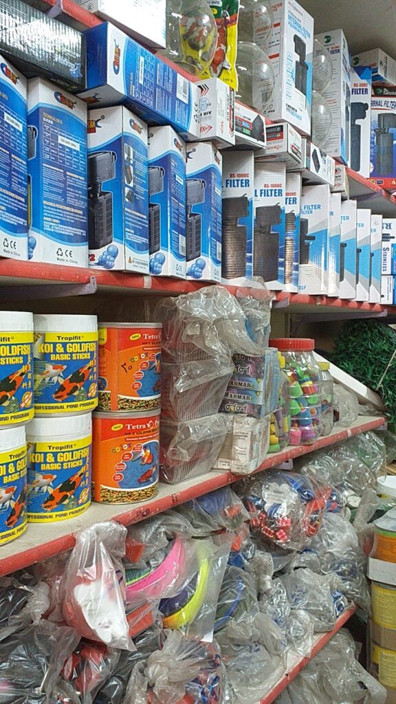 King for supplies for birds, animals and ornamental fish