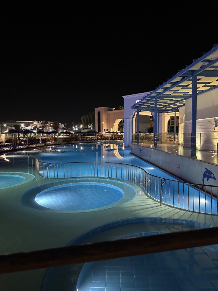 Pick Albatros hotels