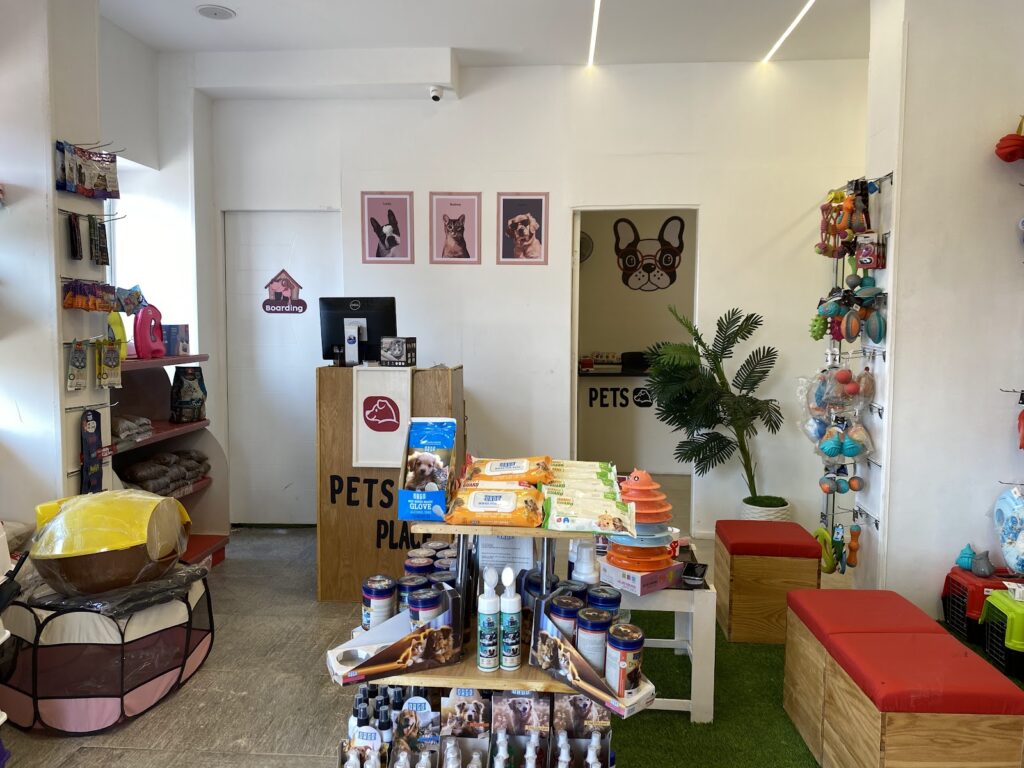 Pets place clinic and pet shop hadayk alahram