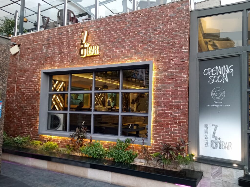 Zi bar / bar & restaurant
