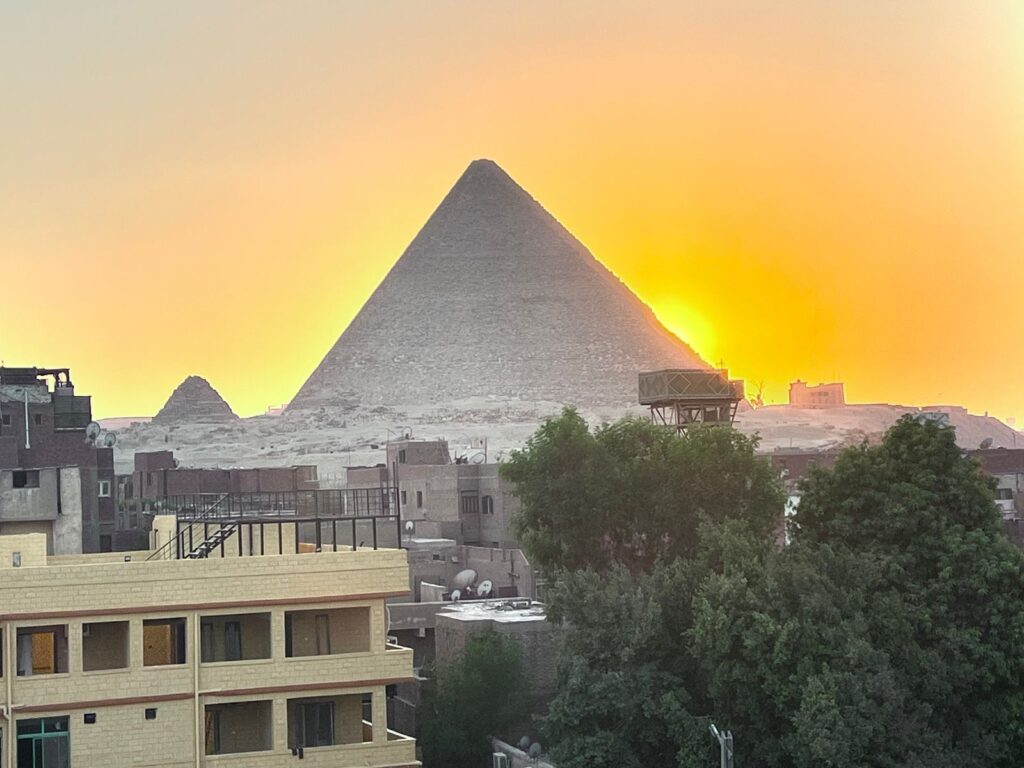 نُزُل أهرامات الزهور