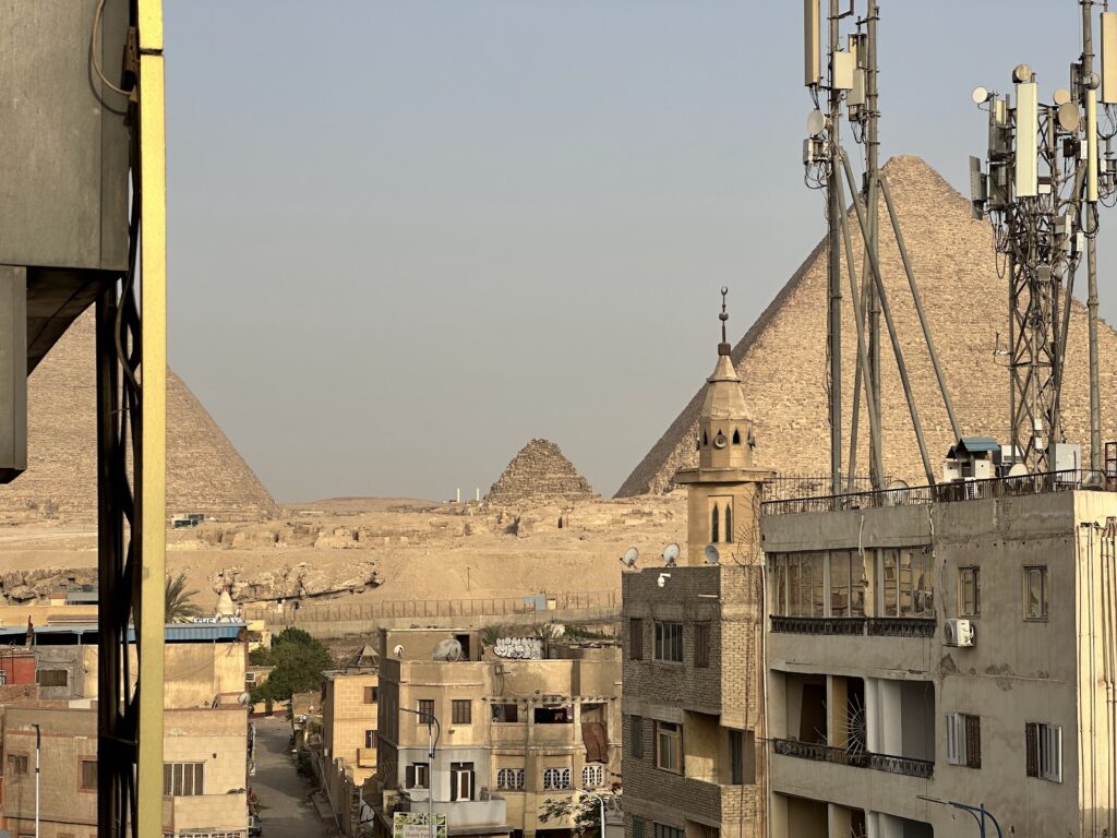 منظر أهرامات كايان
