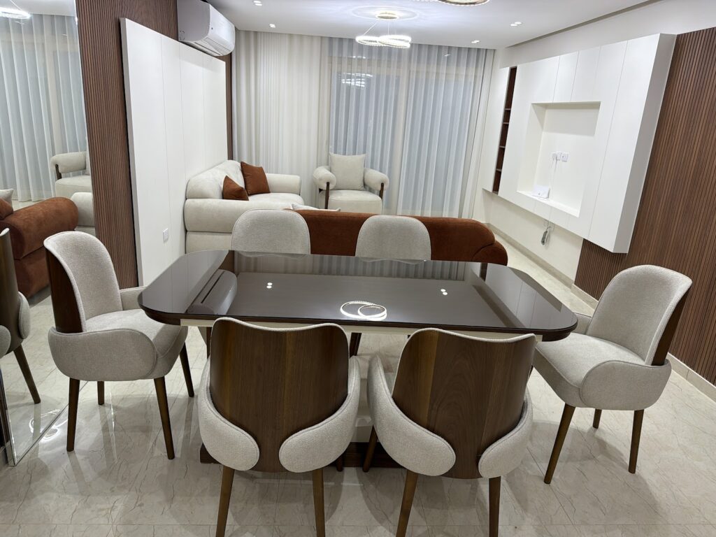 أثاث أنيق وتصميم داخلي