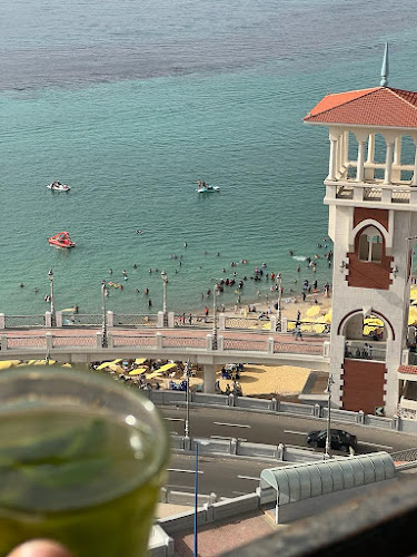 إطلالة بانورامية على البحر ZAMZM Flat Miami FAMILY شقة فندقية زمزم بانورما بشاطئ ميامي – الاسكندرية صف اول مباشر علي بحر – عائلات فقط
