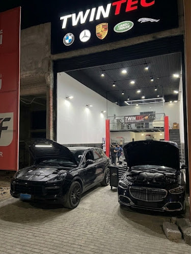 TWINTEC Car Service