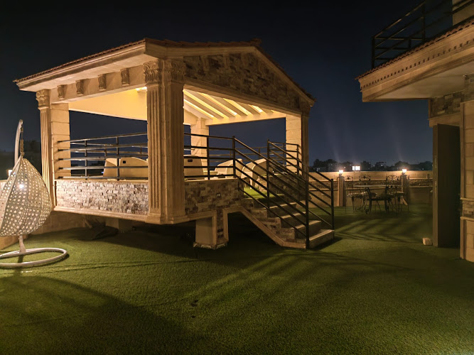 The Vintage Garden Roof