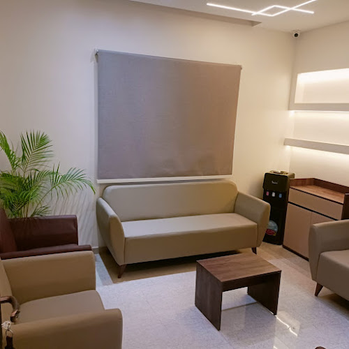 Professor Dr. Mohamed Eid’s Eye Clinic