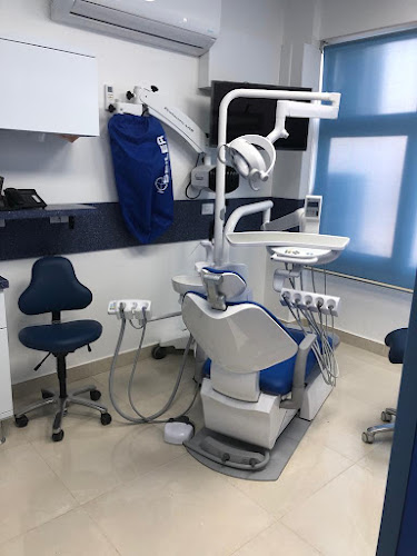 Dr. Tarek Kandil Dental Center