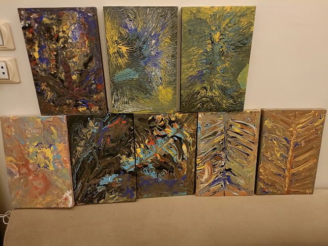 معرض شيري غادو