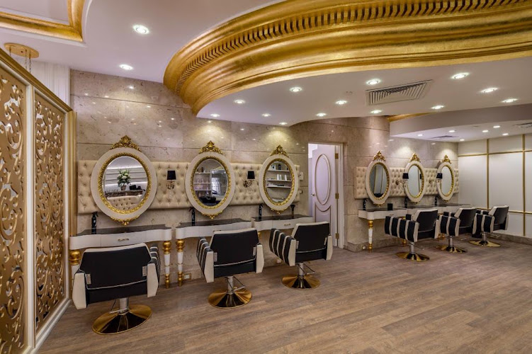 Woman’s World Beauty Center & Spa