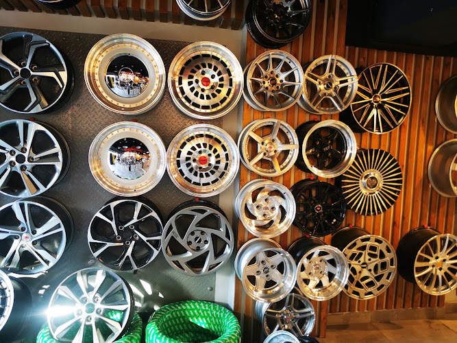 Alaa Moussa Wheels