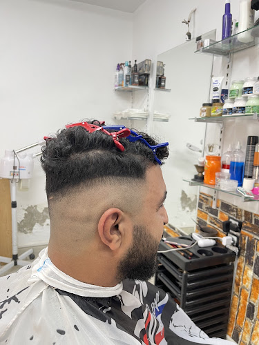Hamdi’s Salon